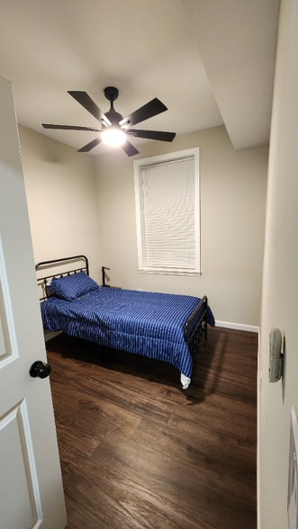 Building Photo - 3512 Holmes Ave