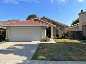 Building Photo - NE Visalia home coming soon
