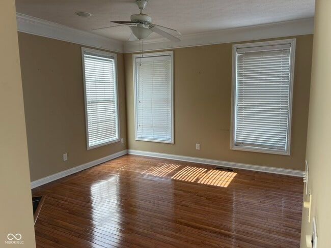 Building Photo - 8645 Meridian Square Dr