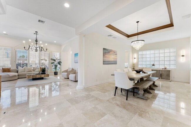 Building Photo - 3632 S Ocean Blvd