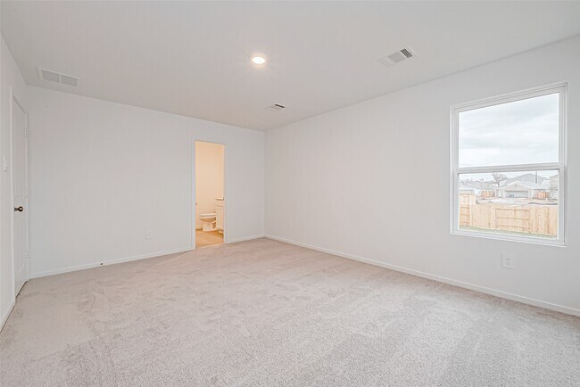 Building Photo - 719-719 Falling Cave Dr
