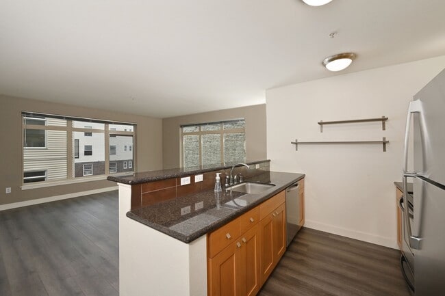 Building Photo - 1610 Belmont Ave