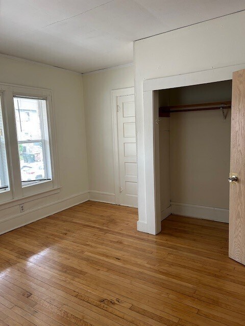 Building Photo - 449 W Mifflin St