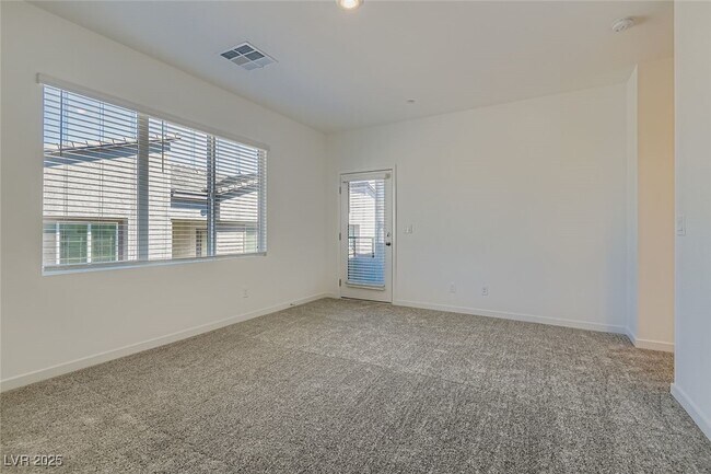 Building Photo - 1554 Maria Xing Ave