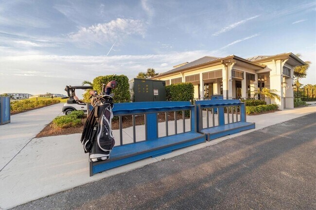 Building Photo - 14271 Heritage Landing Blvd