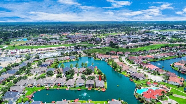 Building Photo - 12003 Sunrise Way