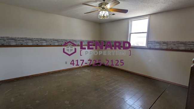 Building Photo - Farm House on 1 Acre of Land for rent!