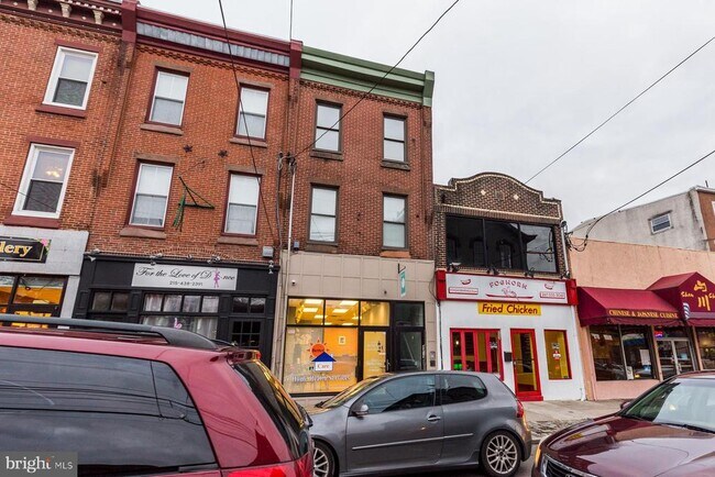 Building Photo - 4215 Ridge Ave