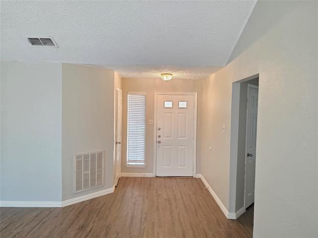 Building Photo - 4735 Hollow Tree Dr