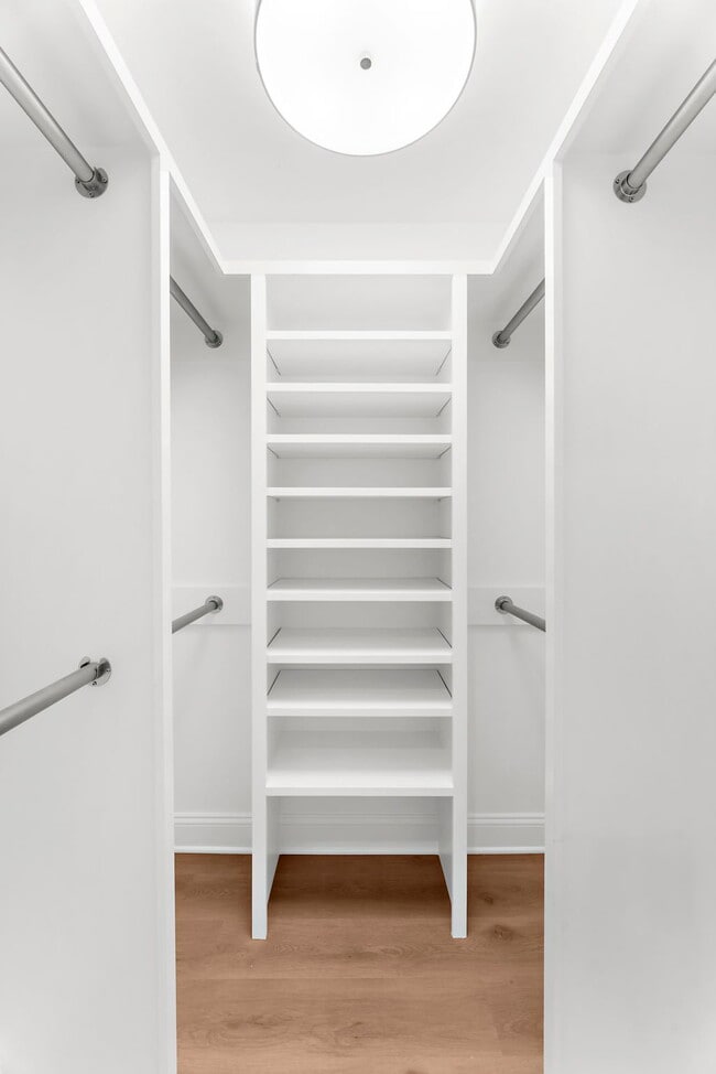 Building Photo - 1481 Center St Ext