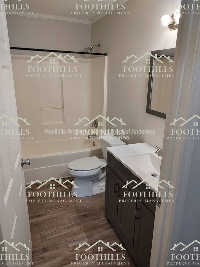 Building Photo - 201 F St