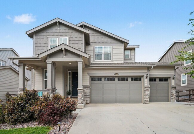 Building Photo - Beautiful spacious four bedroom house!