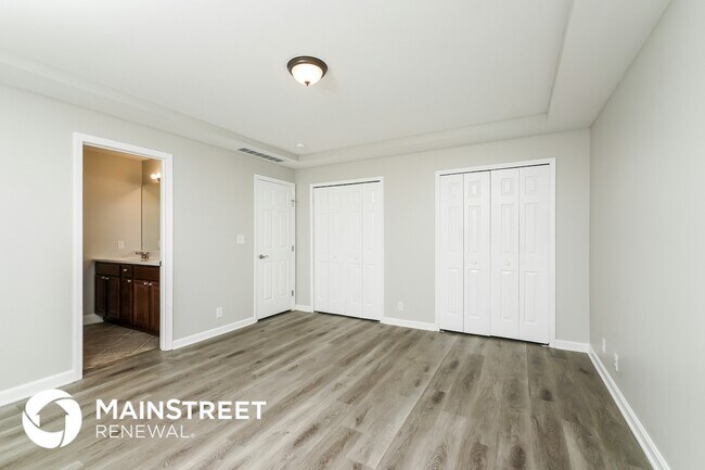 Building Photo - 10714 English Oak Ct