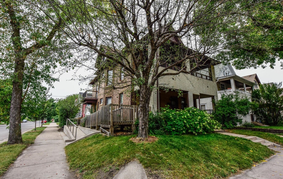 Front of Duplex - 802 5th Street Northeast