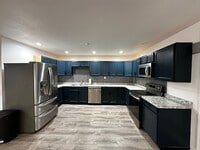 Building Photo - 863 Stol Dr