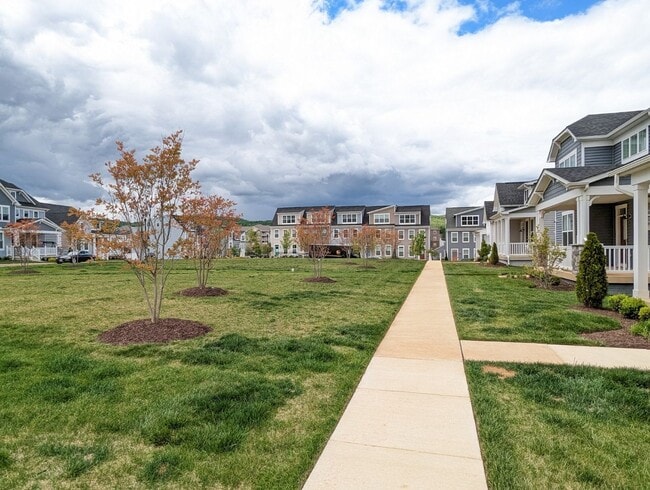Building Photo - 1207 Marsalis Pl