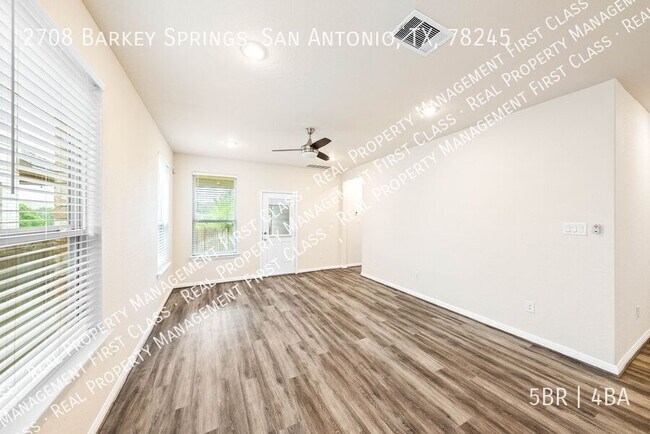 Building Photo - 2708 Barkey Spgs