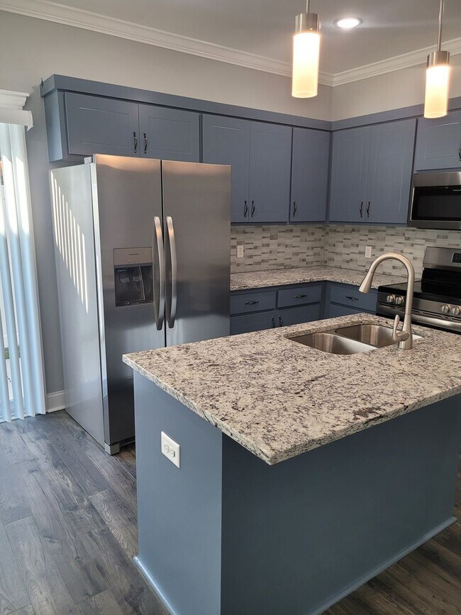 Building Photo - 506 Watauga Ave