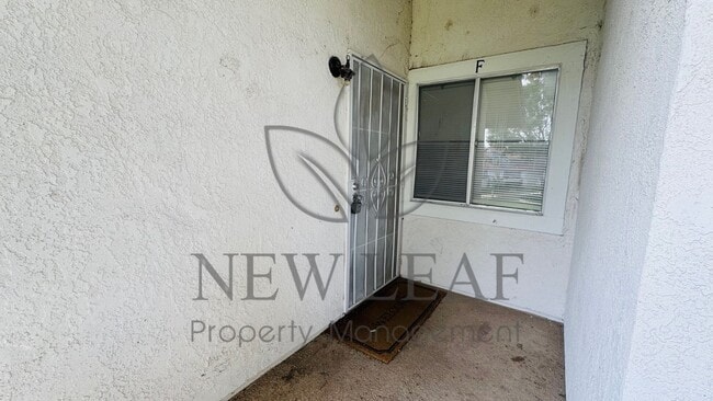 Building Photo - 3733 S Country Oaks Loop