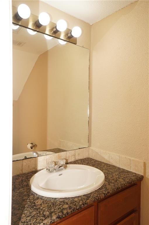 Building Photo - 6525 Hart Ln