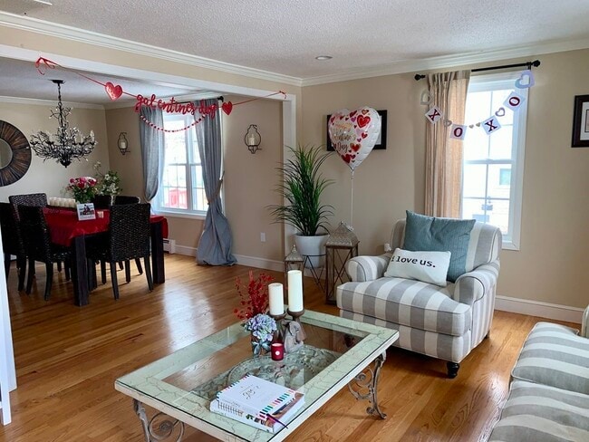 Building Photo - 22 Sunrise Dr