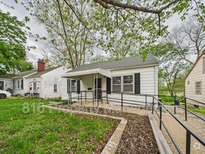 Building Photo - 7208 Wayne Ave