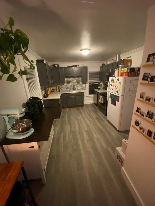 Building Photo - 6 McCabe St