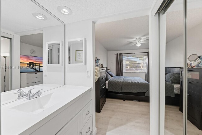 Building Photo - 1659 NW 81st Way