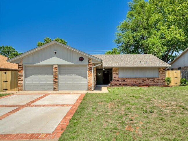 Building Photo - 1305 Apollo Rd