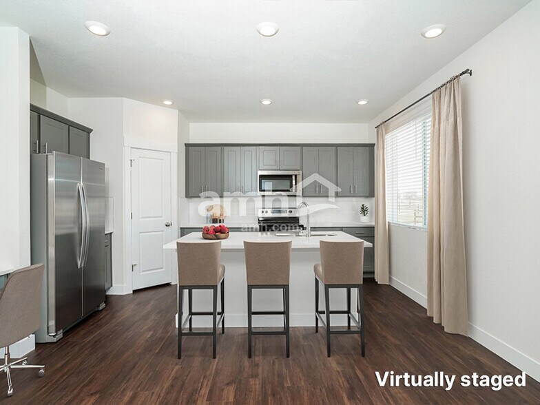 Building Photo - 8031 Dagny St SW