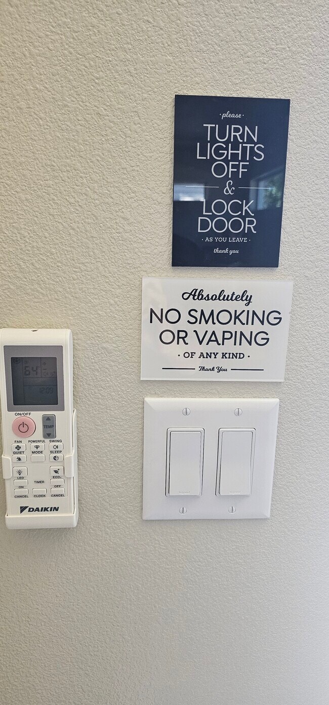 Building Photo - 275 Ipswich St