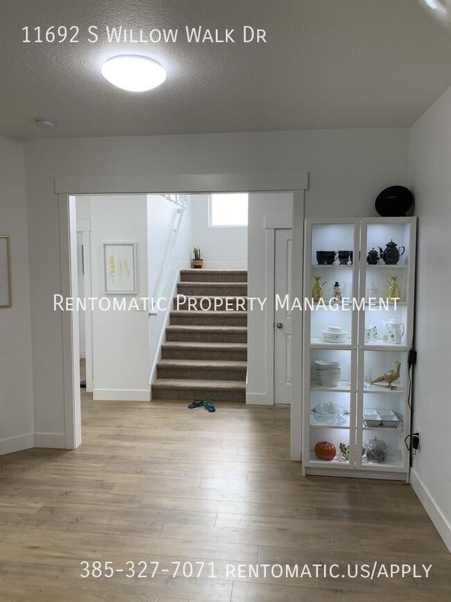 Building Photo - 11692 S Willow Walk Dr