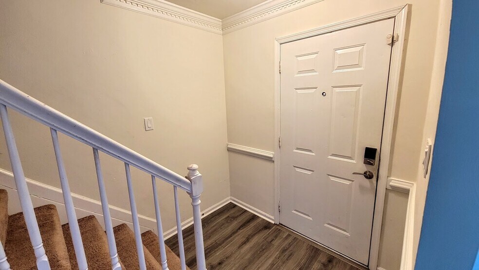 Building Photo - 4621 Merrimac Ln