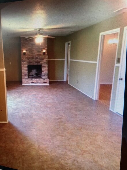 Building Photo - 8172 San Cristobal Dr