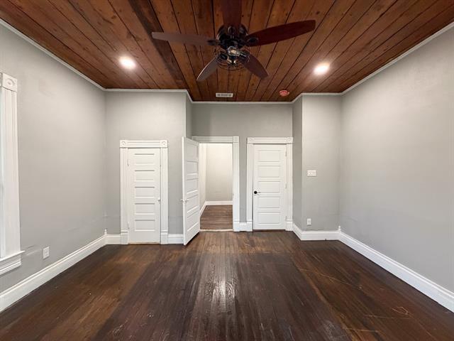 Building Photo - 405 E Denton St