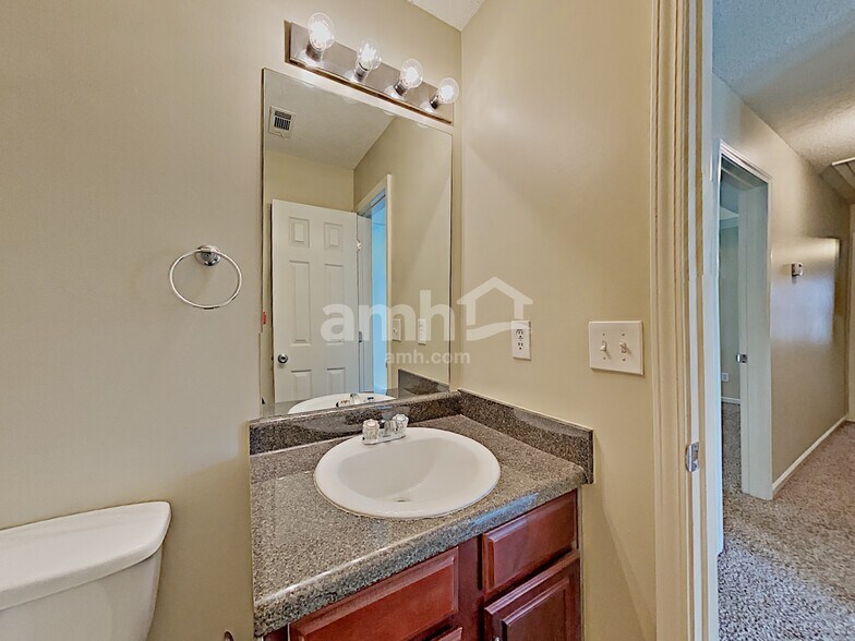 Building Photo - 1124 Stepping Stone Ln