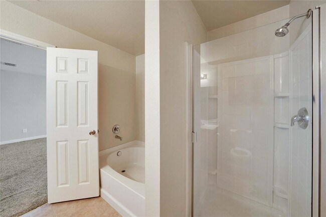 Building Photo - 716 Preston Dr