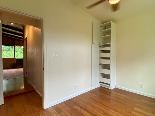 Building Photo - Private Hideaway on 1 Acre -Hawaiian Paradise Park