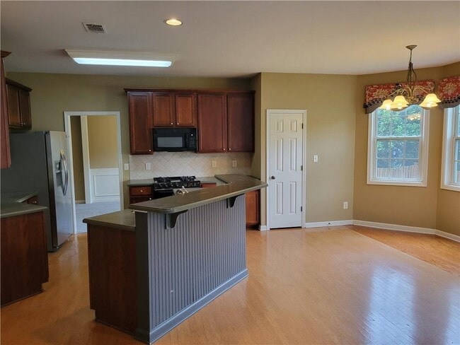 Building Photo - 3605 Mystic Dr