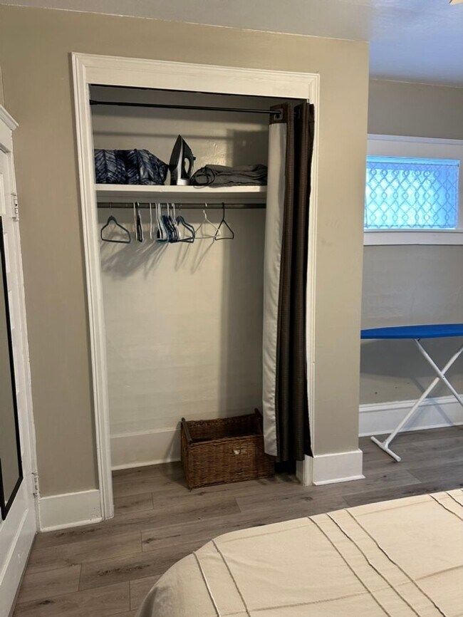 Building Photo - 2848 4th St