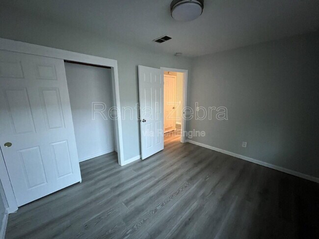 Building Photo - 141 Agua Caliente Rd W