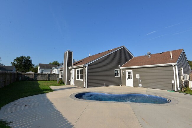 Building Photo - 1269 Brahms Dr