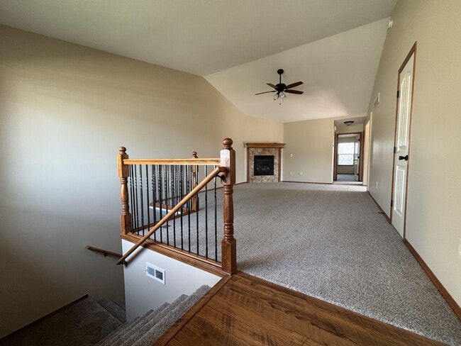 Building Photo - 2047 N Springbrook St