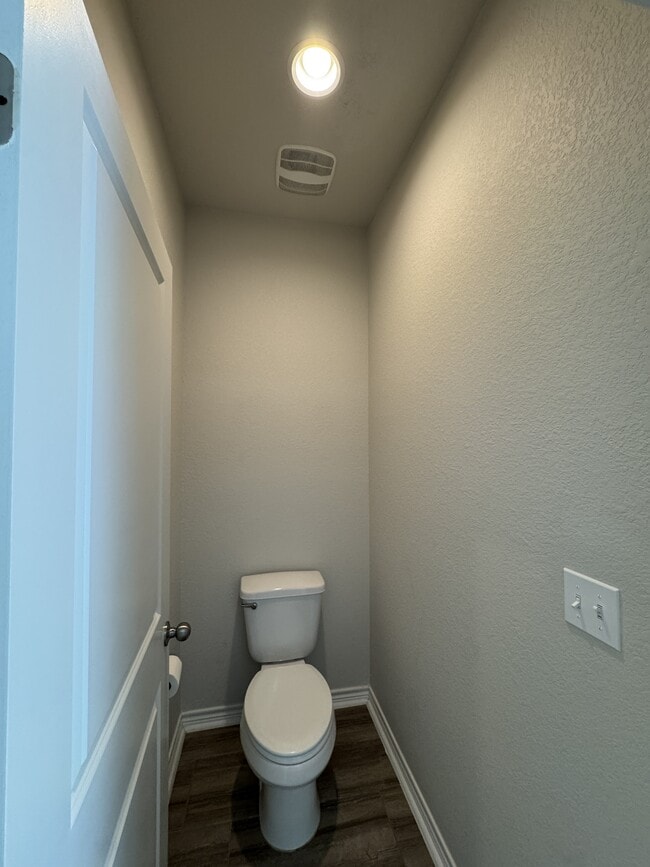 Building Photo - 8142 Luz de Luna St