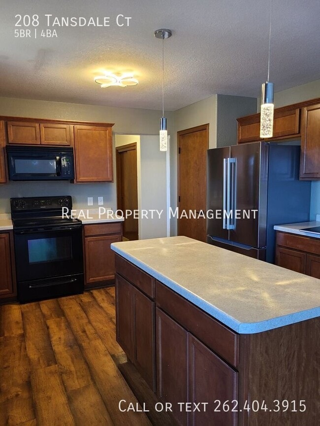 Building Photo - 208 Tansdale Ct