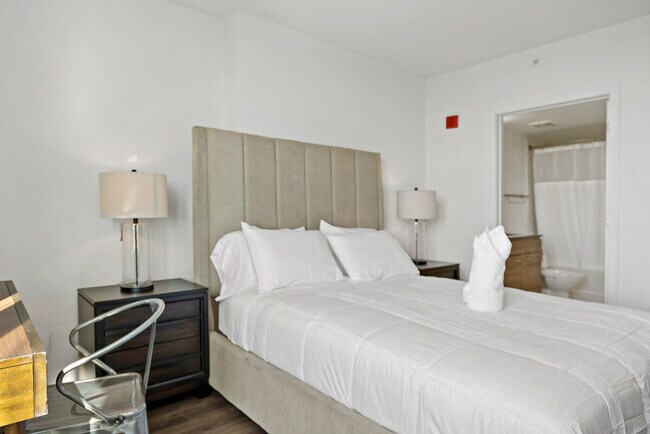 Building Photo - 1751 Pinnacle Dr