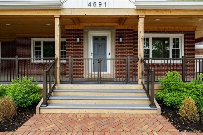Building Photo - 4691 Mad River Rd