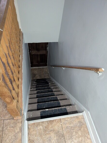 Building Photo - 91-93 Larrabee St