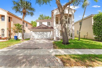 Building Photo - 2215 NW 76th Terrace