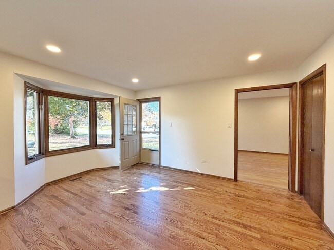 Building Photo - 6710 Wedgewood Ln